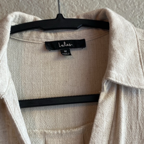 Lulus button up blouse | size M - Picture 2 of 3